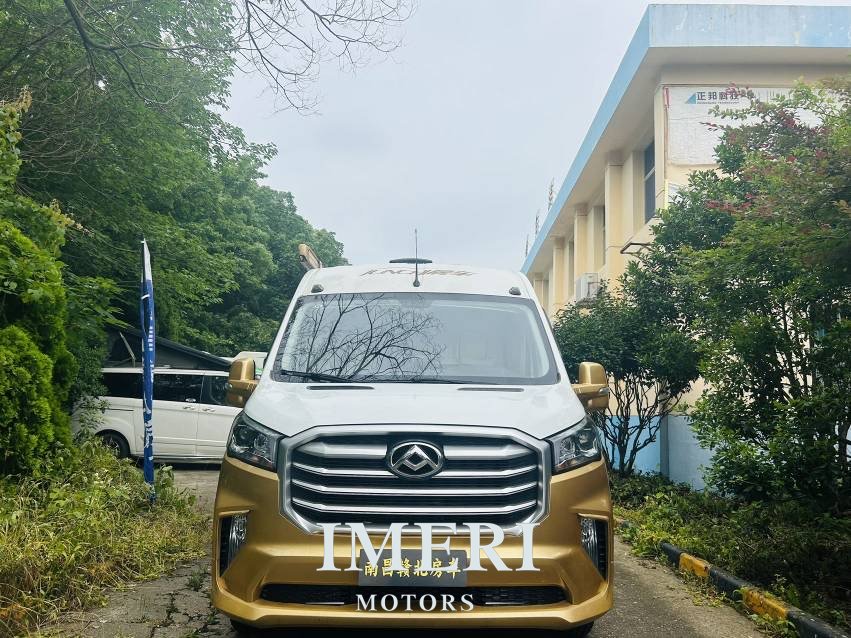High-end customized version of Maxus V90