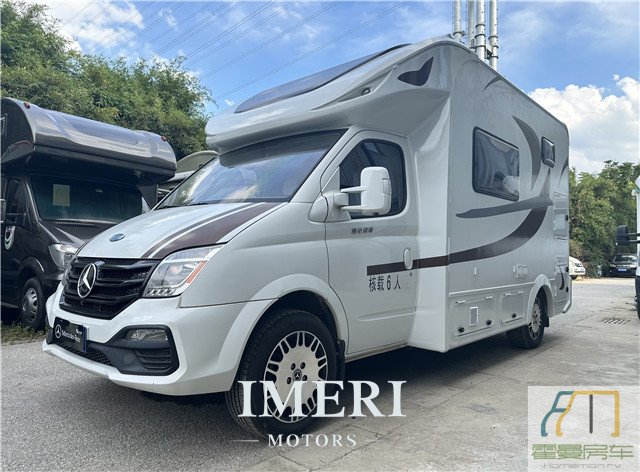 2018 Karen Benway Maxus C-type small forehead RV