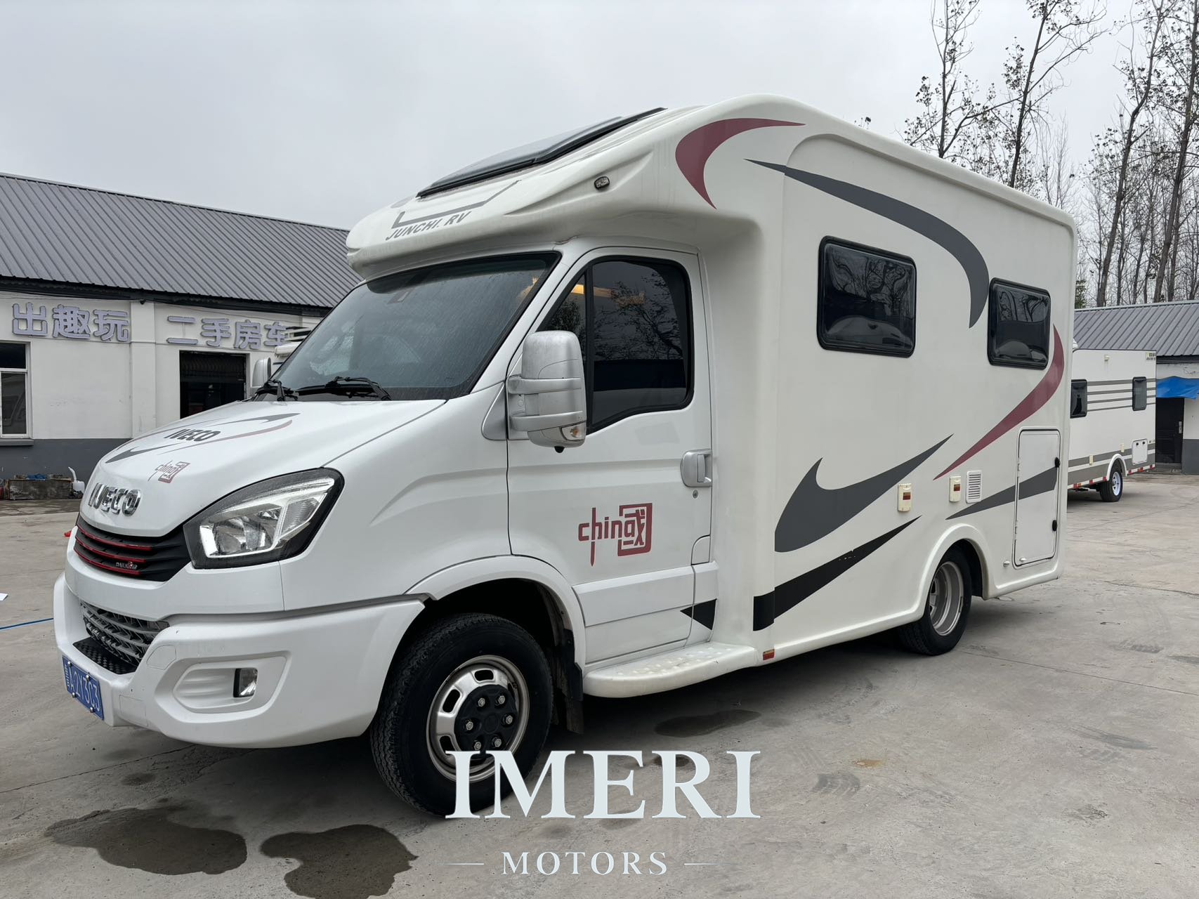 20 years old Iveco Junchi small forehead