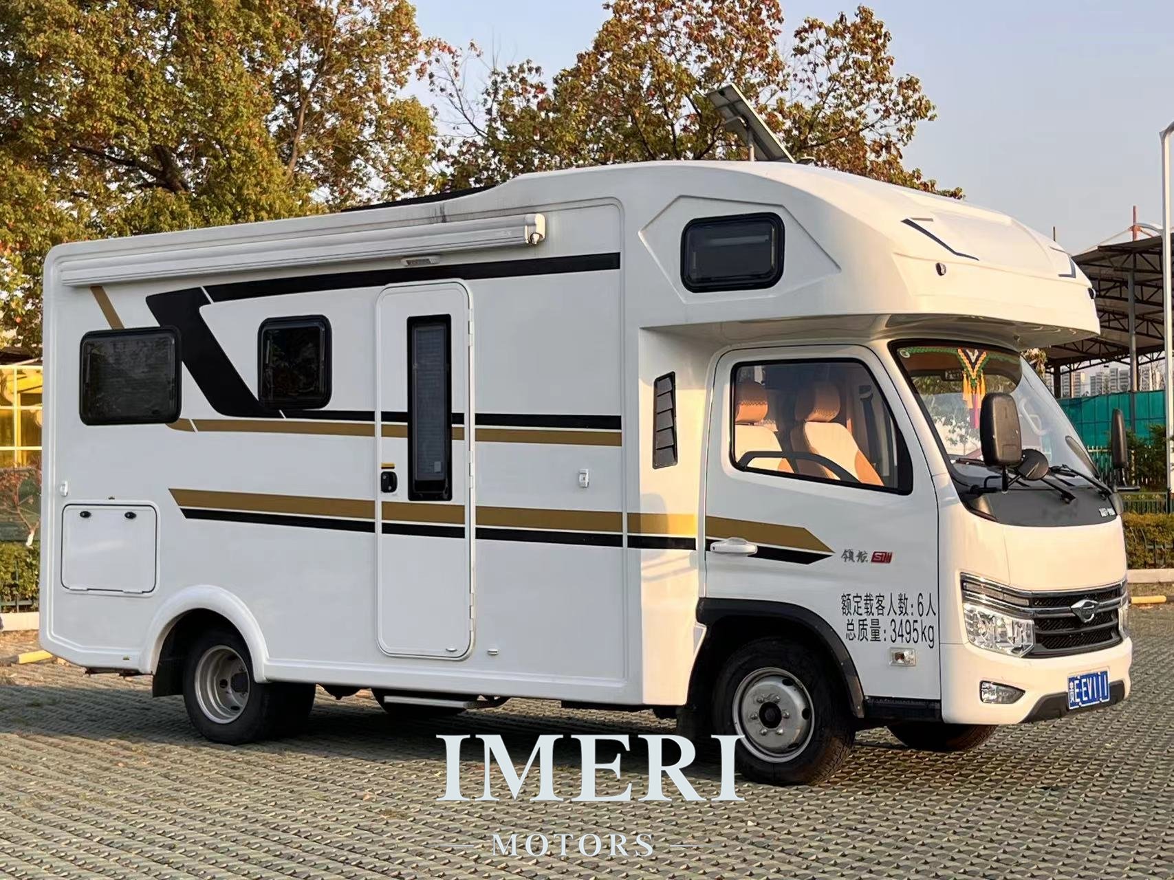 24 years of pilot S1 light truck RV