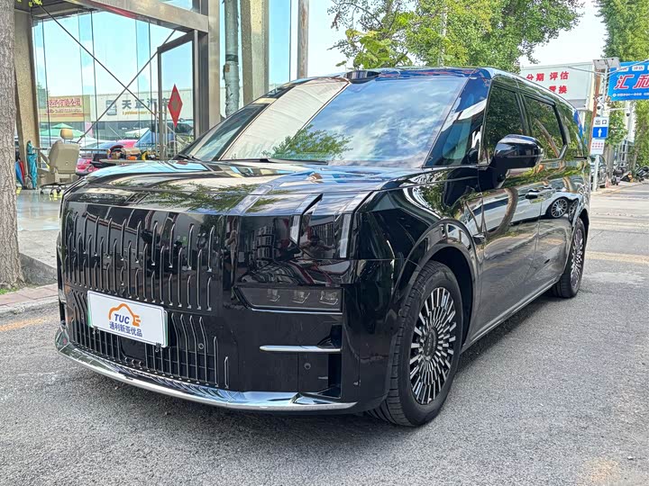 Zeekr 009 2024 6-Seater Executive AWD 108kWh