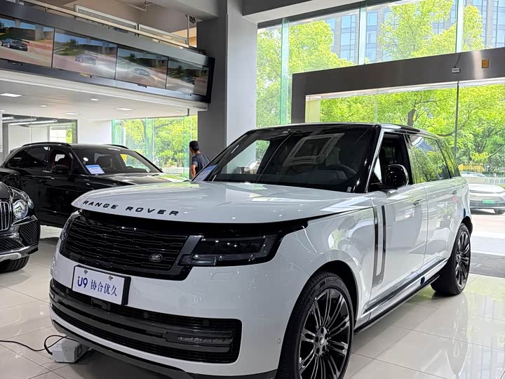 Range Rover 2025 3.0 L6 400PS Extended Edition