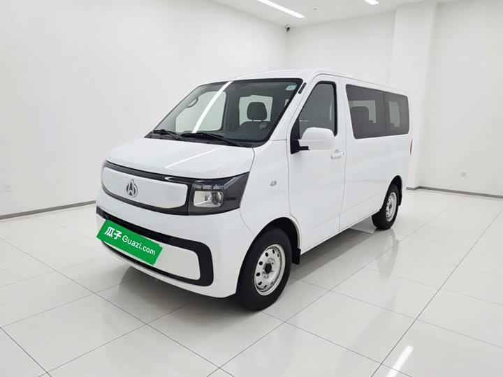 长安睿行EM60 2025款 客运版 舒适型 6座 300km 背掀门