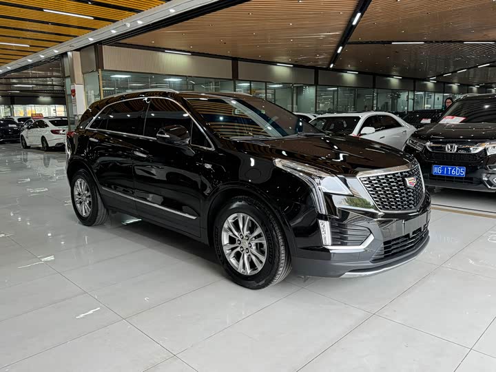 Cadillac XT5 2022 2.0T two-wheel drive luxury model