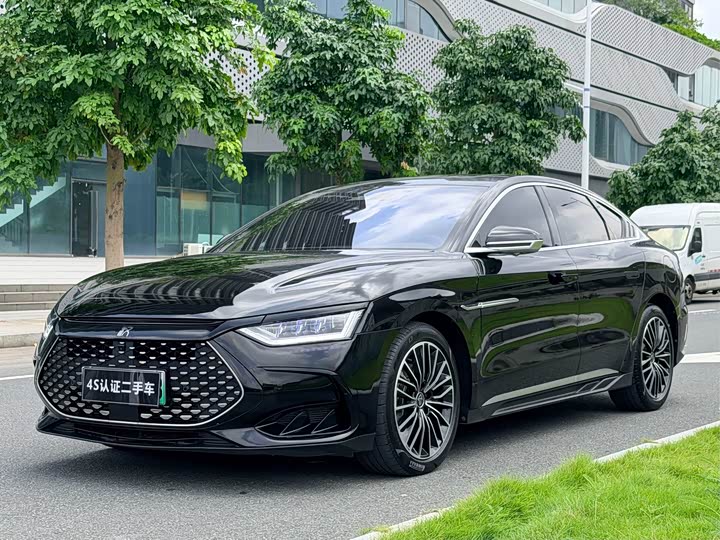Han 2022 DM-i 121KM exclusive model