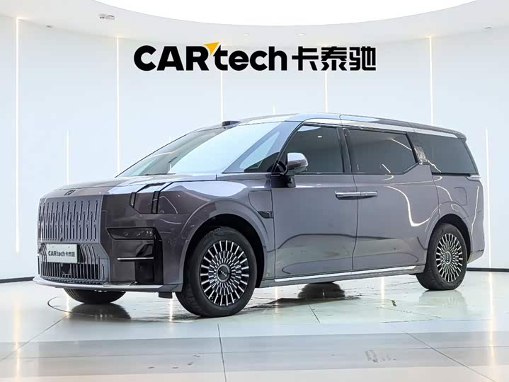 Zeekr 009 2024 6-Seater Executive AWD 108kWh