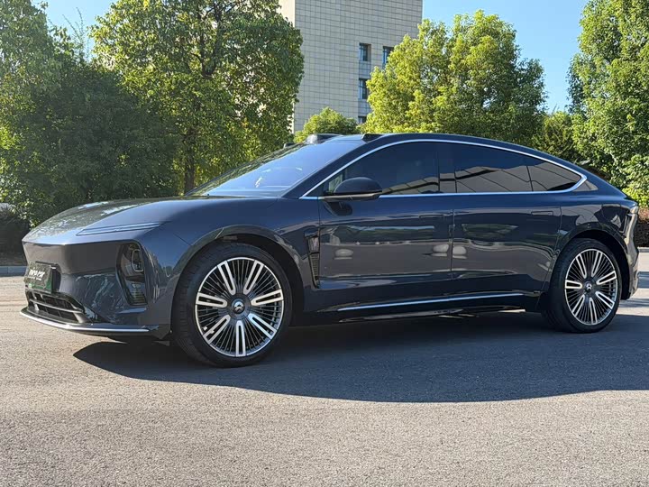 蔚来ET9 2025款 102kWh 首发限量版