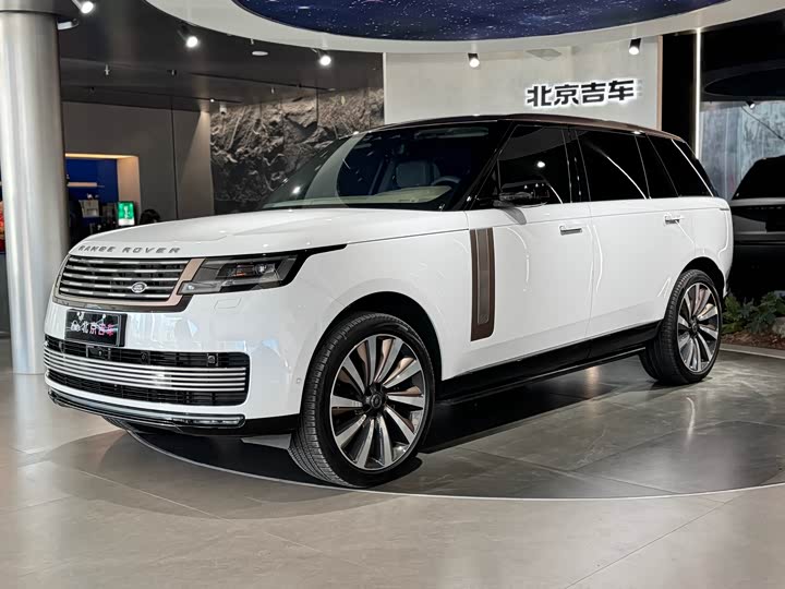 Range Rover 2024 Model 3.0 L6 400PS SV Zunrong Chuangshi Extended Edition 4-seat