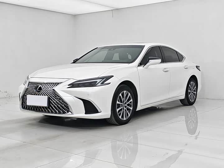 Lexus ES 2025 200 Premium Edition
