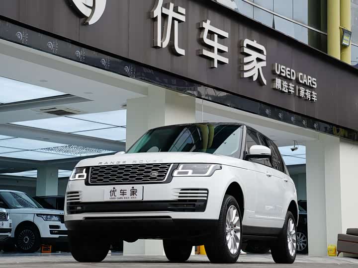 Range Rover 2022 Model 3.0 L6 360PS Legend Edition