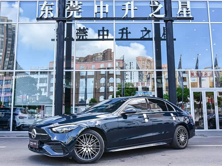 Mercedes-Benz C-Class 2024 facelift three C 260 L sports version
