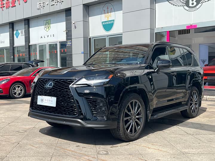 2023 Lexus LX 600 Canadian Specification