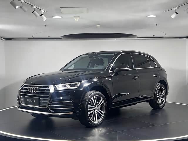 Audi Q5L 2020 45 TFSI Luxury Fashion