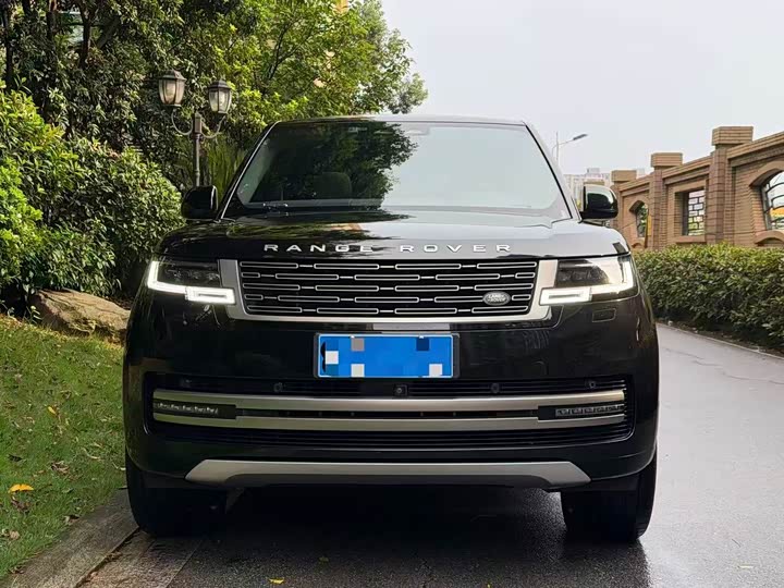 Range Rover 2023 3.0 L6 400PS Seven-seater Extended Edition