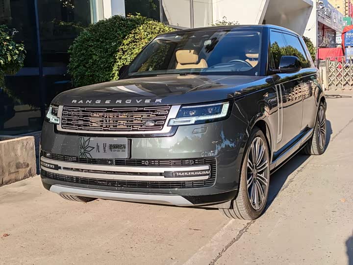 Range Rover 2023 3.0 L6 400PS Model Extended Edition