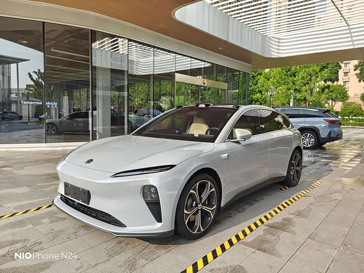 NIO ET5T 2024 model 75kWh Touring
