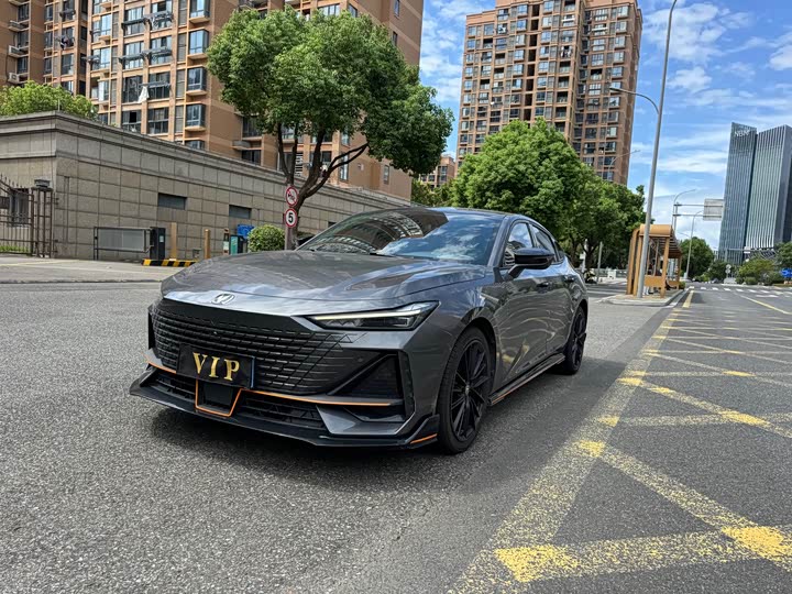 Changan UNI-V 2022 1.5T sports version