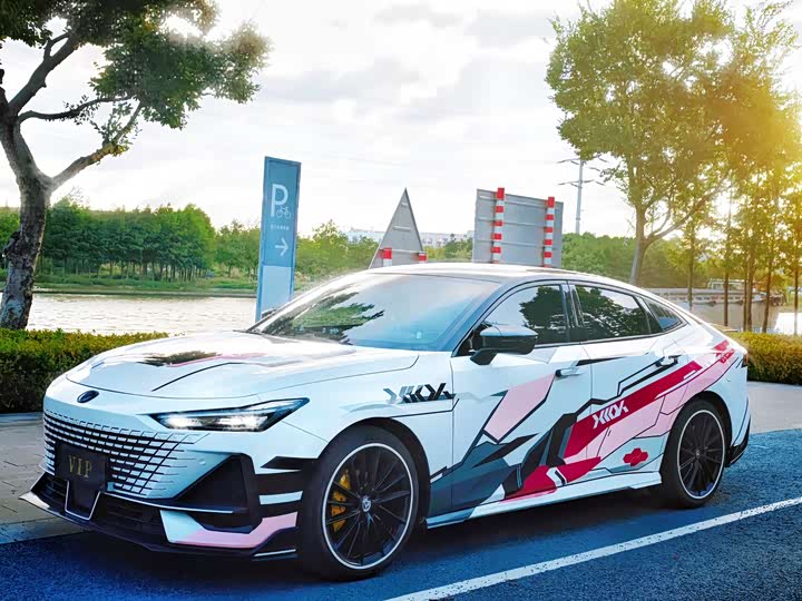 Changan UNI-V 2022 1.5T sports version