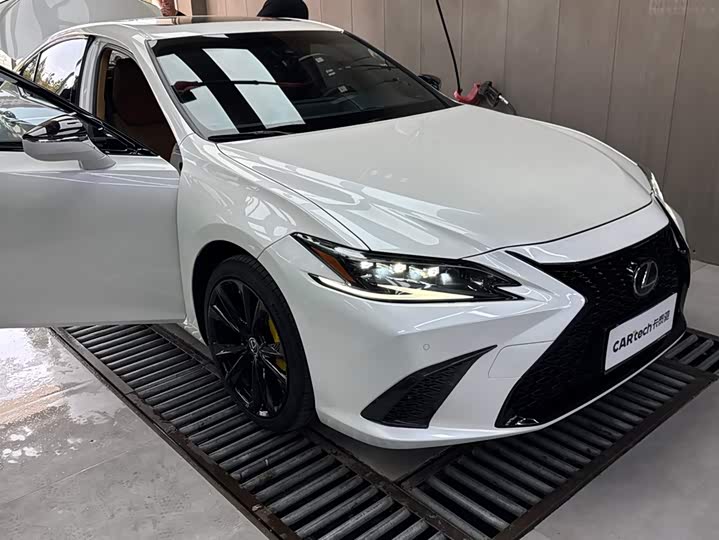 Lexus ES 2023 200 Excellence Edition