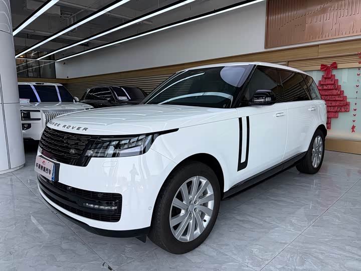 Range Rover 2025 3.0 L6 400PS Extended Edition