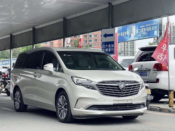 Buick GL8 2022 ES Luzun 653T luxury model
