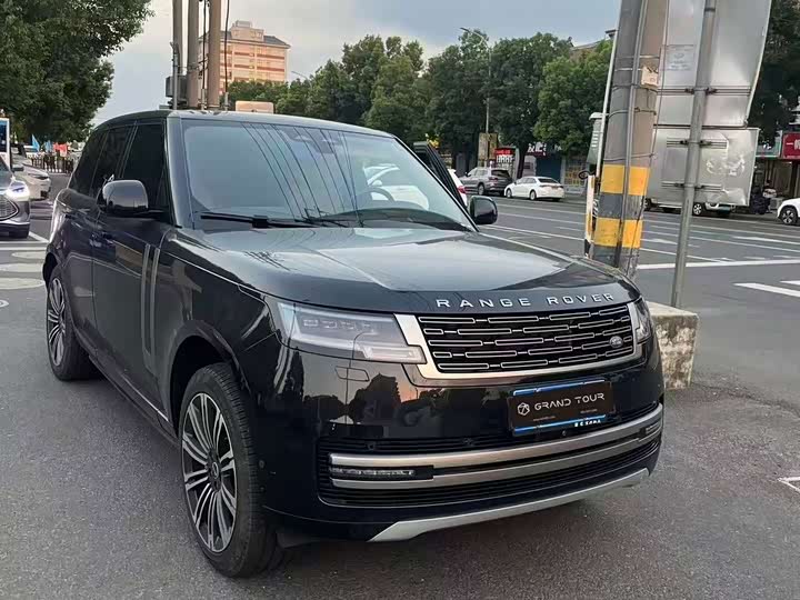 Range Rover 2024 3.0 L6 360PS Grand Edition