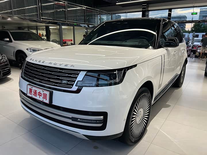 Range Rover 2023 3.0 L6 400PS Genesis Extended Edition