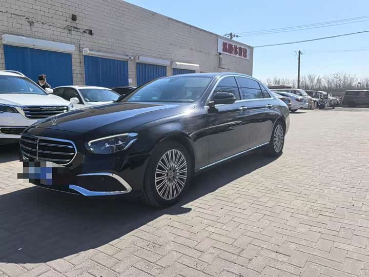 Mercedes-Benz E-Class 2023 E 300 L luxury model