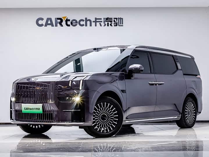 Zeekr 009 2024 6-Seater Executive AWD 108kWh