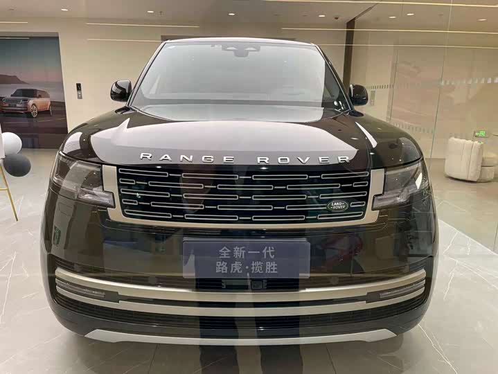 Range Rover 2023 3.0 L6 400PS Genesis Extended Edition