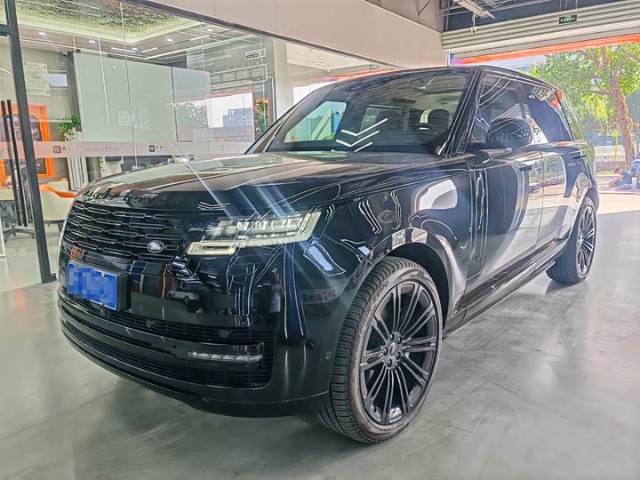 Range Rover 2024 3.0 L6 400PS Extended Edition, seven seats