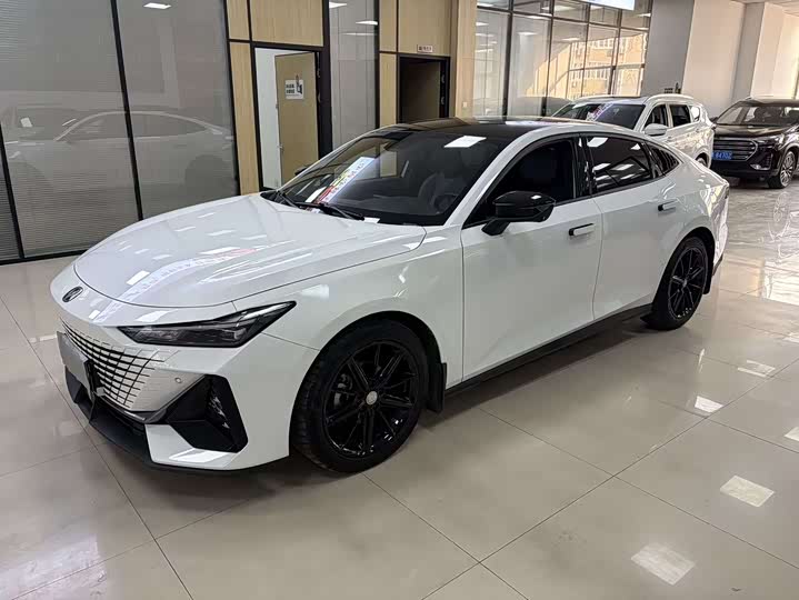 ChanganUNI-V 2022 Model 1.5T PremiumModel