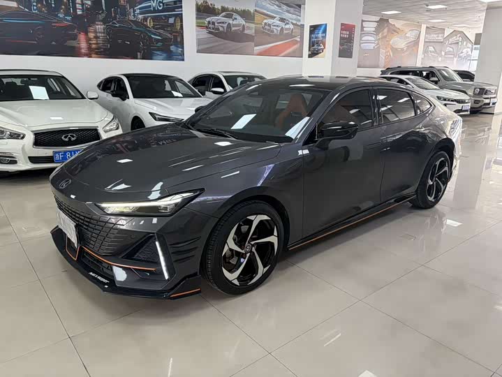 ChanganUNI-V 2023 Model 1.5T Sports Edition