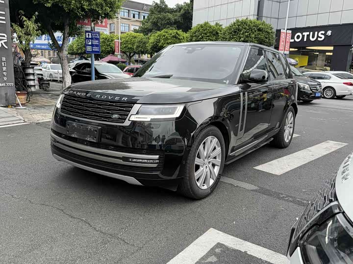 Range Rover 2024 3.0 L6 360PS Grand Edition