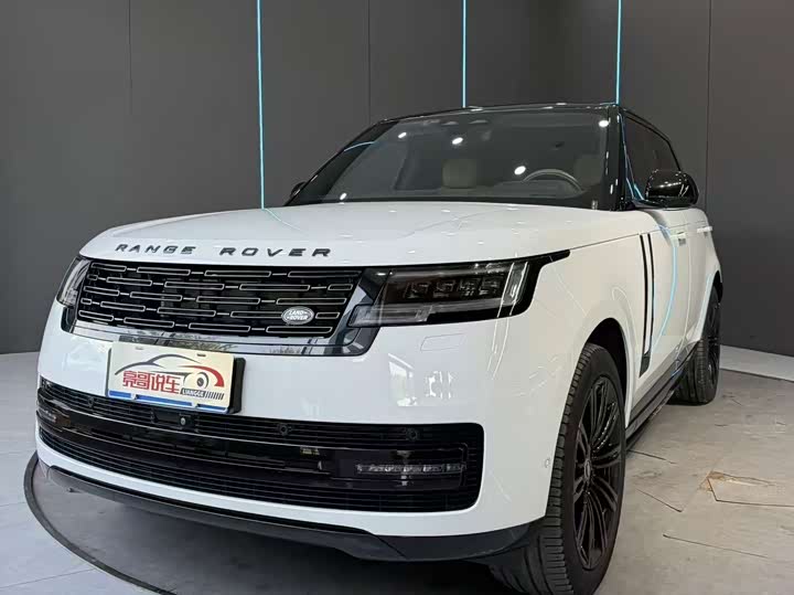 Range Rover 2023 3.0 L6 360PS Grand Edition