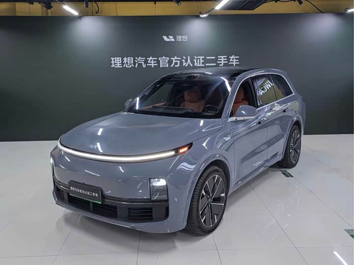 Ideal L8 2025 Max smart refresh version