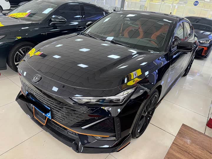 Changan UNI-V 2023 1.5T sports version