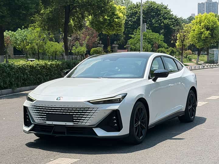 ChanganUNI-V 2024 Model 1.5T High Energy Edition
