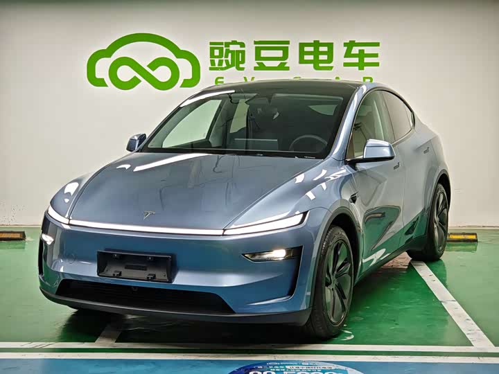 Model Y 2025 rear-wheel drive version