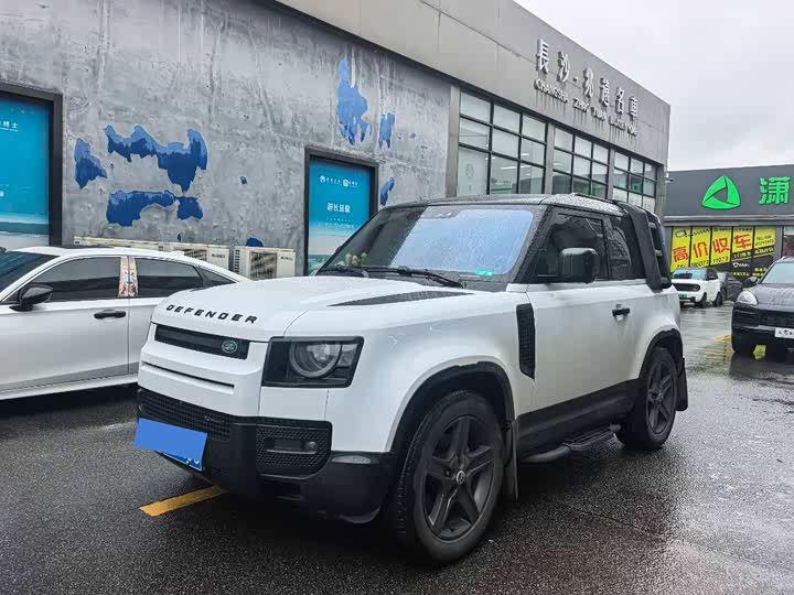 Land Rover Defender 2022 Model 90 2.0T P300 X-DYNAMIC HSE