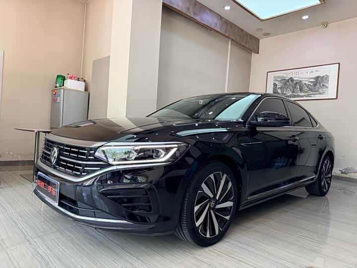 Passat 2023 330TSI Luxury Edition