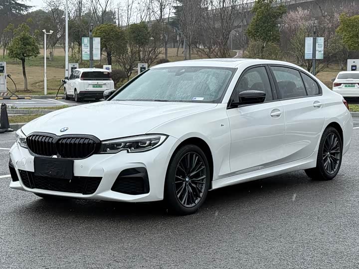 BMW 3 Series 2022 325Li M Sports Night Package