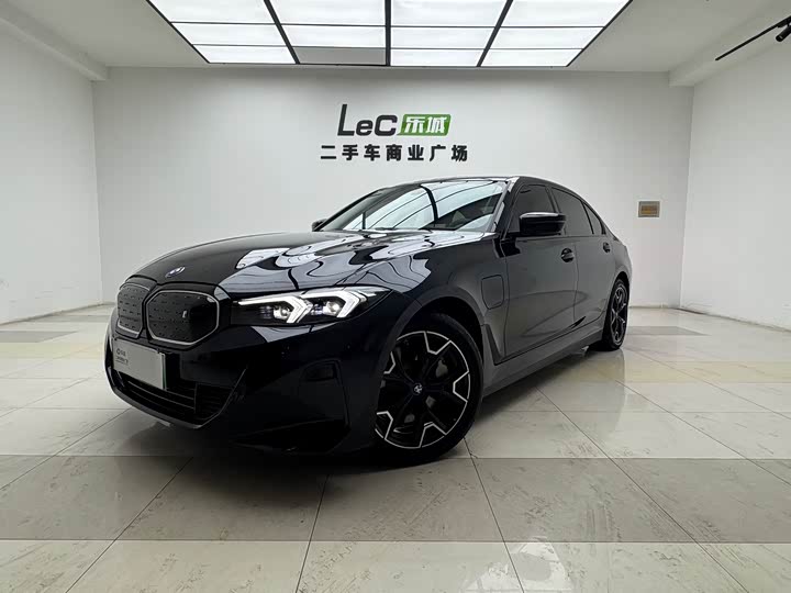 BMW i3 2024 eDrive 40L Night Package