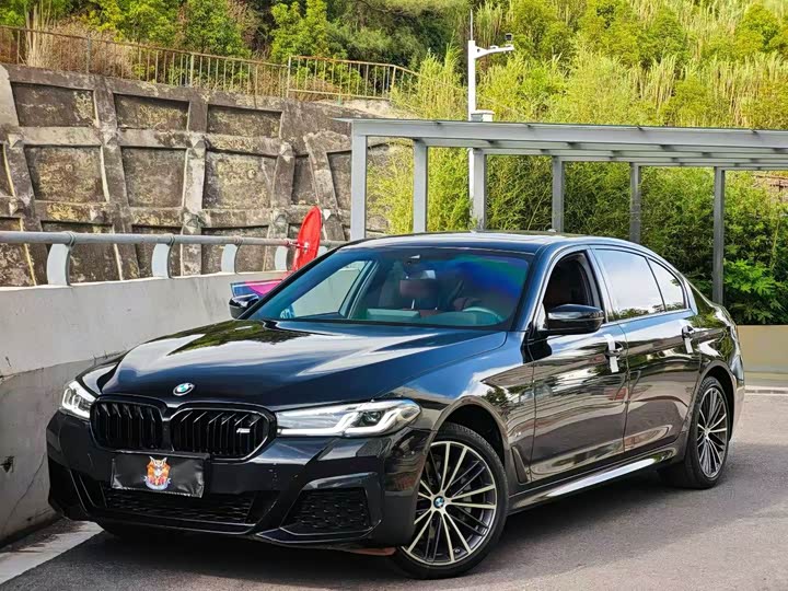 BMW 5 Series 2023 model 530Li leading model M sports package