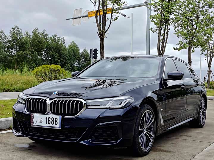 BMW 5 Series 2023 facelift 530Li leading M sports package