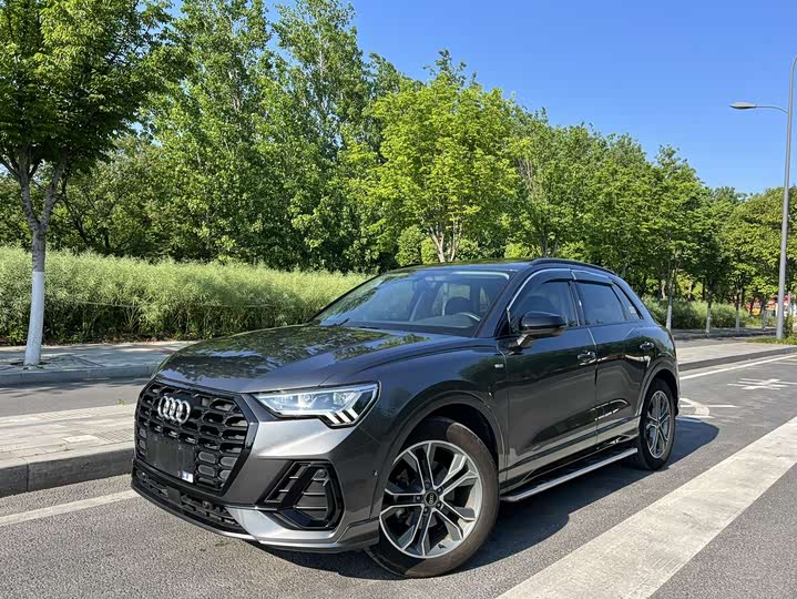 AudiQ3 2023 Model 35 TFSI Fashion DynamicModel∩╝ê1.4T∩╝ë