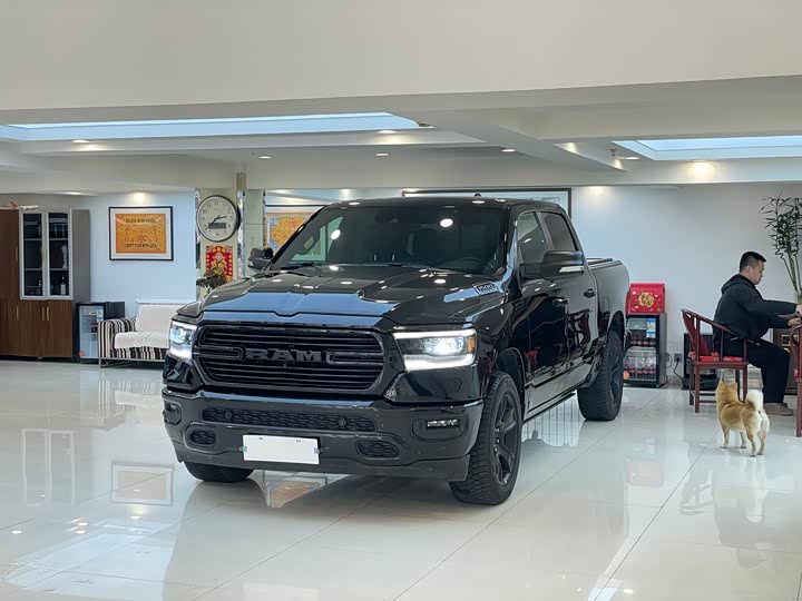 RAM Trucks 2022 Model 5.7L Automatic