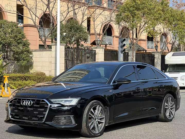 Audi A6L 2022 40 TFSI Luxury Dynamic Edition