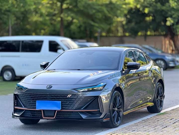 Changan UNI-V 2023 1.5T Sport Edition