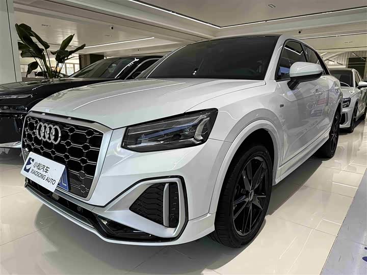 AudiQ2L 2022 Model 35 TFSI aggressive and dynamic model